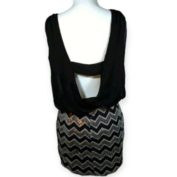 AS U WISH SEQUIN DRESS SZ.L EUC.  BLACK, SILVER, & GOLD. - Picture 4 of 6